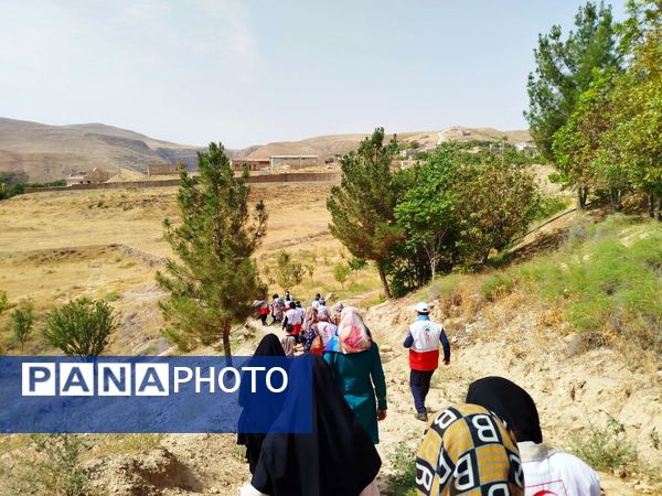 برگزاری اردوی طرح شوق رویش هلال احمر به میزبانی شیروان