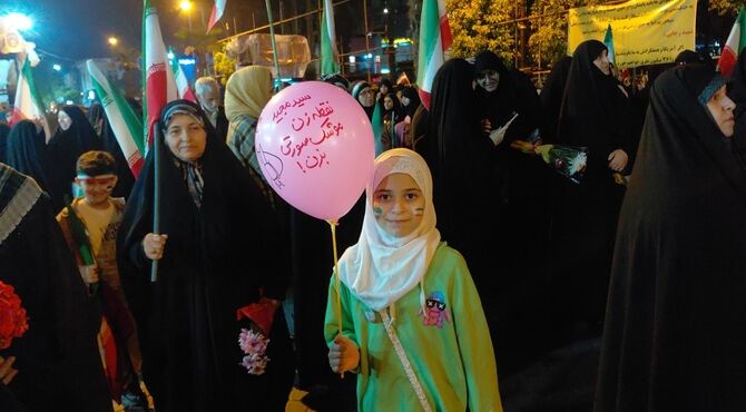 تا نابودی کامل آمریکا و رژیم صهیونیستی در خیابان می‌مانیم