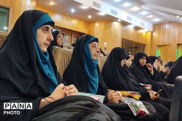 همایش یادواره شهدای معلم جنگ رمضان در ناحیه دو شهرری 