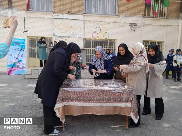 گرامیداشت هفته تربیت‌بدنی با شور و تحرک دانش‌آموزان
