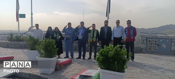 غبارروبی و تجدید میثاق با روح پاک شهدای گمنام در مشهد