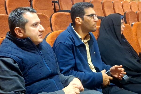 ایجاد انگیزه و خلاقیت در دانش‌آموزان با اجرای تئاتر درسی 