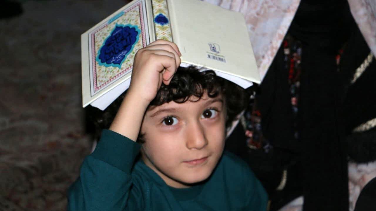 برگزاری مراسم شب قدر در امامزاده بی بی سکینه صفادشت 