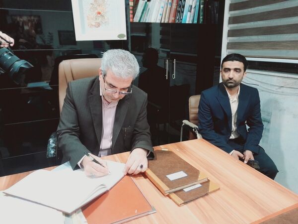 بازدید معاون وزیر و رئیس مرکز اطلاع رسانی و روابط عمومی وزارت آموزش و پرورش از مدرسه ماندگار سعادت بوشهر