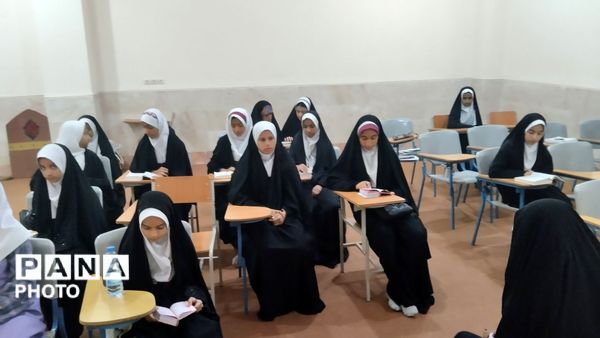 مسابقات قرآن، عترت و نماز مقطع ابتدایی در میناب