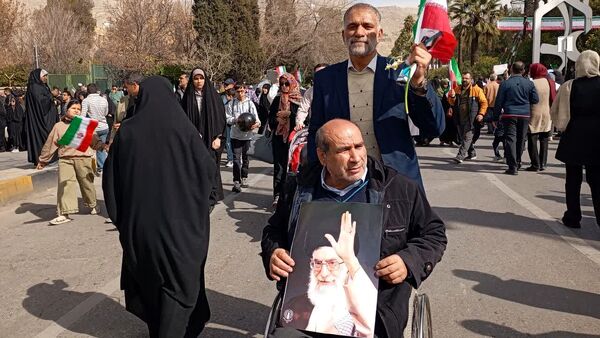 یک روز متفاوت با حضور مردمی از جنس غیرت و استقامت