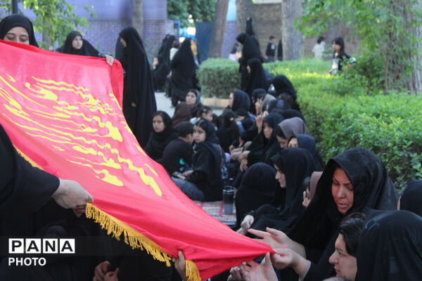همایش «شیرخوارگان حسینی» در جوار آرامگاه شهدای گمنام 