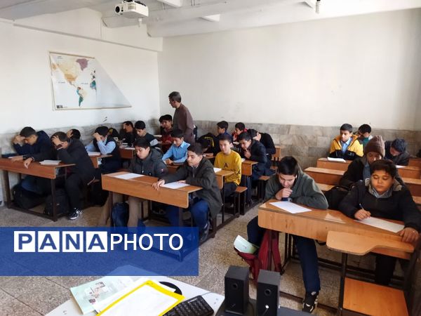 برگزاری امتحانات نوبت اول در دبیرستان نمونه دانش کاشمر