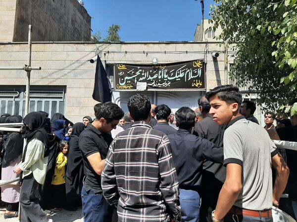 توزیع ۲۰ دیگ شله به عنوان نذر توسط خادم حرم مطهر رضوی و خیر بزرگ شهر مشهد مقدس