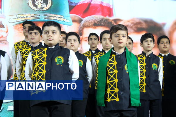 برگزاری کاروان سرباز فصل پنجم روایت یزد در حسینیه محمودآباد