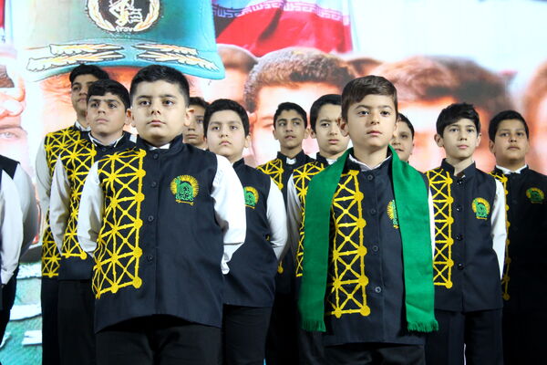 برگزاری کاروان سرباز فصل پنجم روایت یزد در حسینیه محمودآباد