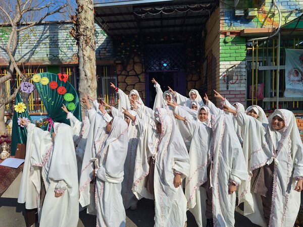 جشن میلاد مولی الموحدین علی (ع) در مدارس منطقه چهاردانگه 