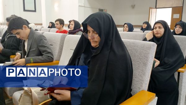 آیین تکریم و تجلیل از پژوهشگران برتر ناحیه۶
