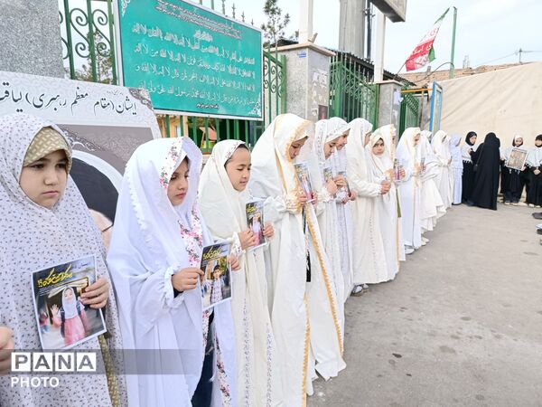 جلوه‌هایی از برگزاری نماز عید سعید فطر در شهر جعفریه قم