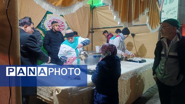 موکب پذیرایی مسجدالرضای نیشابور به‌مناسبت میلاد امام زمان (عج)