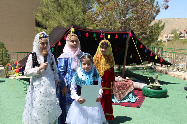 «جشنواره دا» در دبستان غیرانتفاعی امام صادق (ع) 