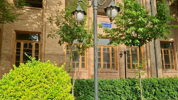 بازدید از دارالفنون؛دیدار با گذشته،الهام برای اینده