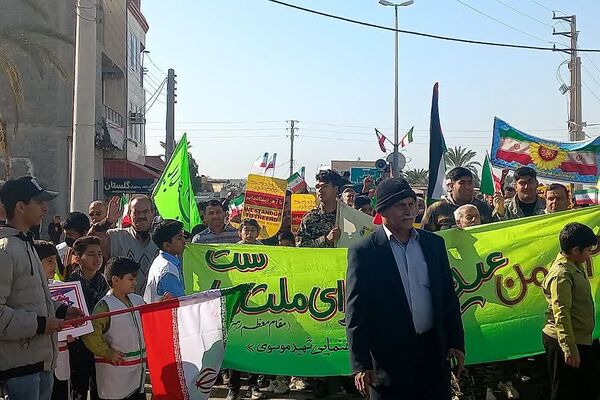 راهپیمایی 22 بهمن در سعدآباد