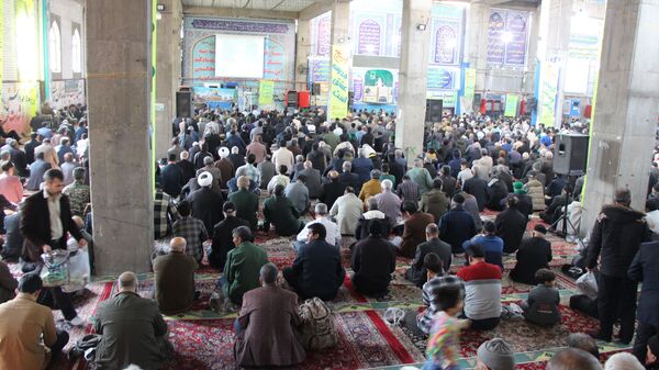 نماز عبادی سیاسی جمعه در هفته بسیج مستضعفین در نیشابور 