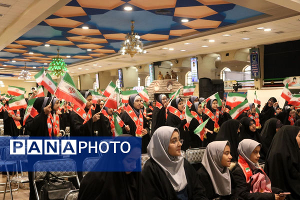 جلوه‌هایی از یادواره شهدای فرهنگی و دانش‌آموز استان قم