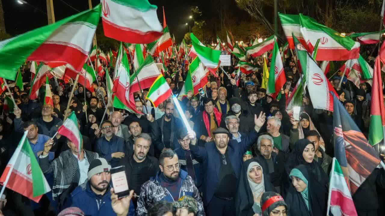 سی و پنجمین شب حماسه حضور مردم مشکین‌دشت
