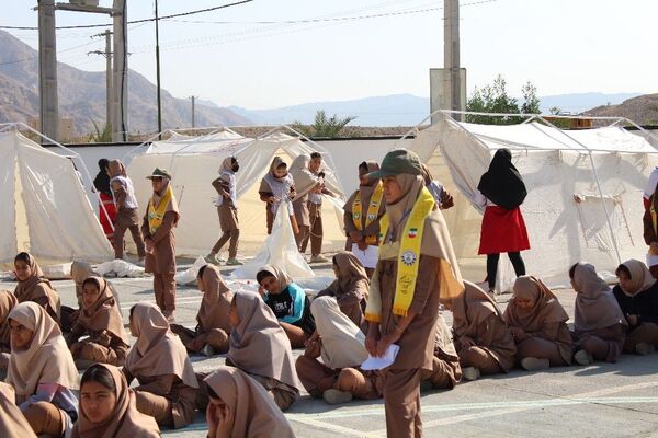 مانور زلزله و ایمنی در شهرستان حاجی‌آباد 