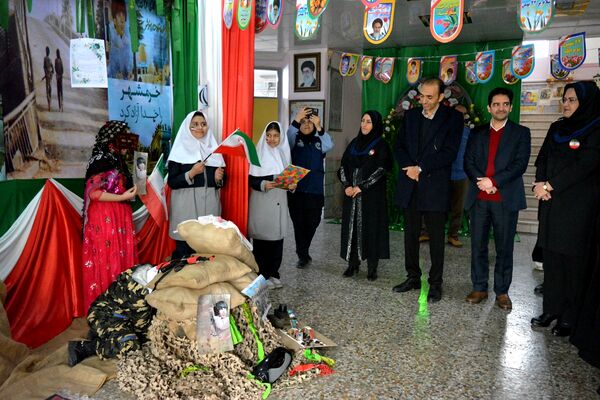 افتتاحیه طرح  «ایرانمون» در مدرسه شهدای گمنام بهارستان‌دو
