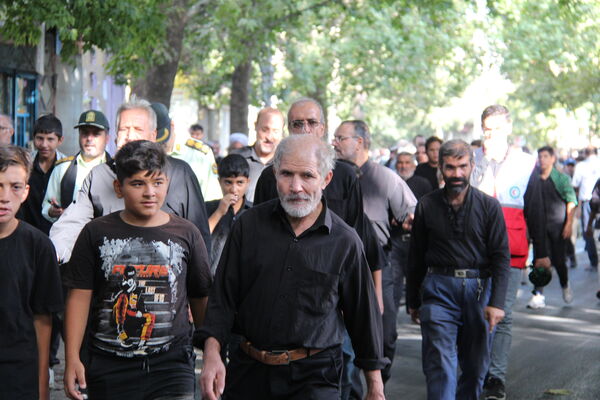 مراغه میزبان جاماندگان اربعین حسینی؛ پیاده‌روی «حرم تا حرم»