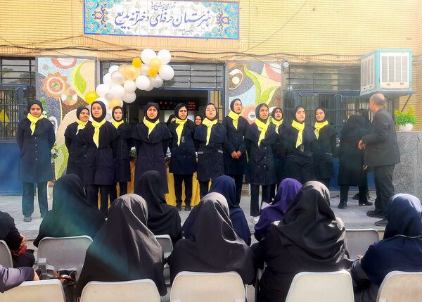 جشن سپاس معلم در هنرستان فنی حرفه‌ای بدیع ناحیه یک