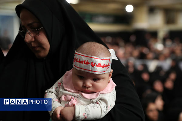 اولین شب مراسم عزاداری حضرت فاطمه‌زهرا سلام‌الله‌علیها در حسینیه امام خمینی(ره)