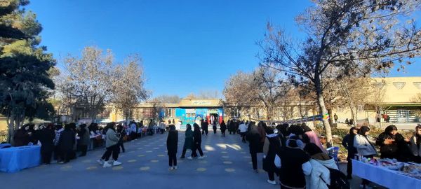 برپایی بازارچه هنرهای دستی در هنرستان ثمین