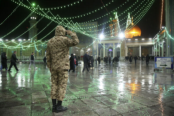 جشن عید مبعث در شب و روز بارانی حرم حضرت معصومه(س)