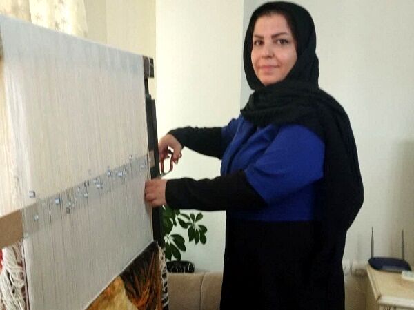 فرش‌بافی، هنرِ دست ایرانیان است و بس