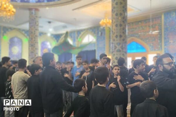 همایش «احلی من العسل» در حسینیه حیدر زرقان