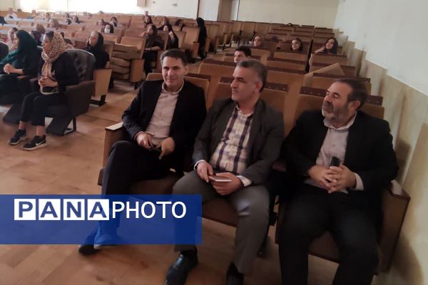 جلسه پیوند اولیا و مربیان در آموزشگاه معارف۶