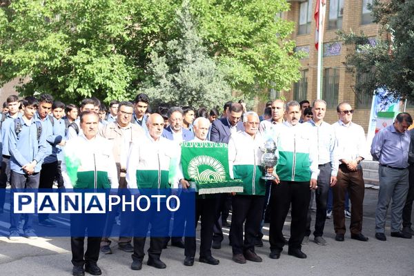 افتتاح چایخانه رضوی در مدرسه مکتبی با حضور مدیریت آموزش و پرورش منطقه ۱۴