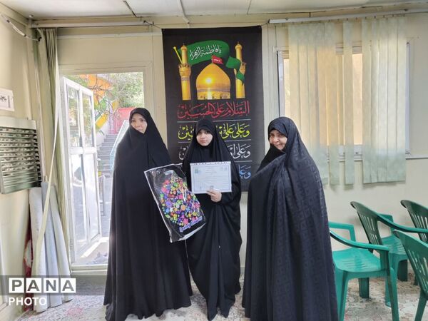 آزمون حفظ قرآن کریم و تجلیل از حافظان برتر دانش‌آموزی در شمیرانات
