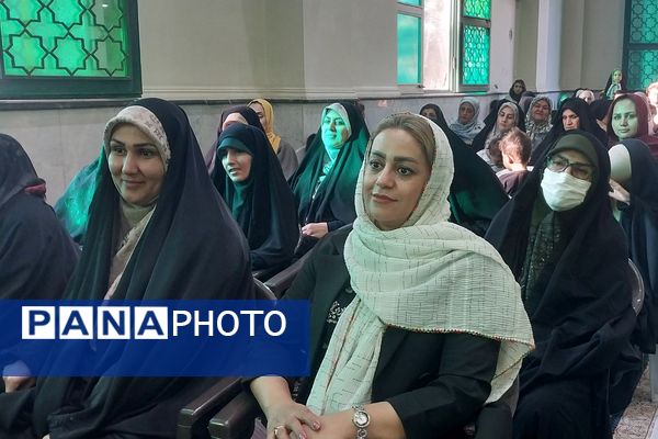 تقدیر از حافظان قرآن دبستان شهید مجید مجیدی