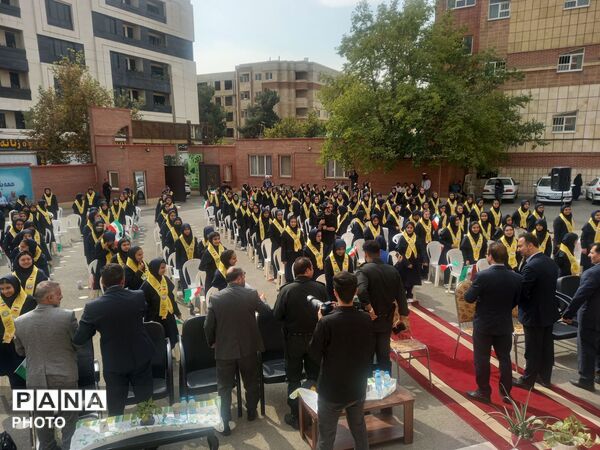 آیین متمرکز استانی جشن عاطفه‌ها در دبیرستان فرزانگان ۴ کرج