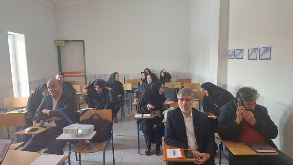 کارگاه توانمندسازی مدیران ناحیه یک زنجان در کانون سهروردی 