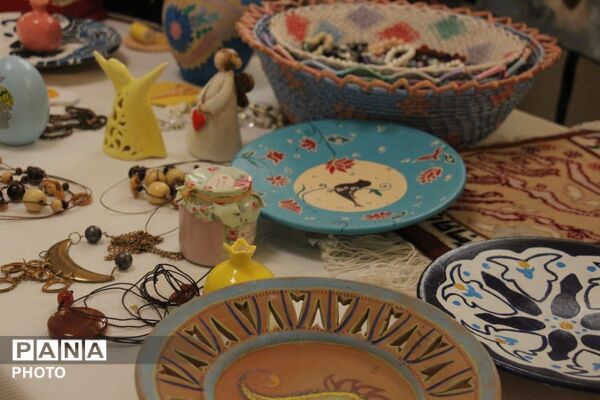 سیری در نمایشگاه دستاوردهای کانون‌های فرهنگی‌ تربیتی در آذربایجان شرقی