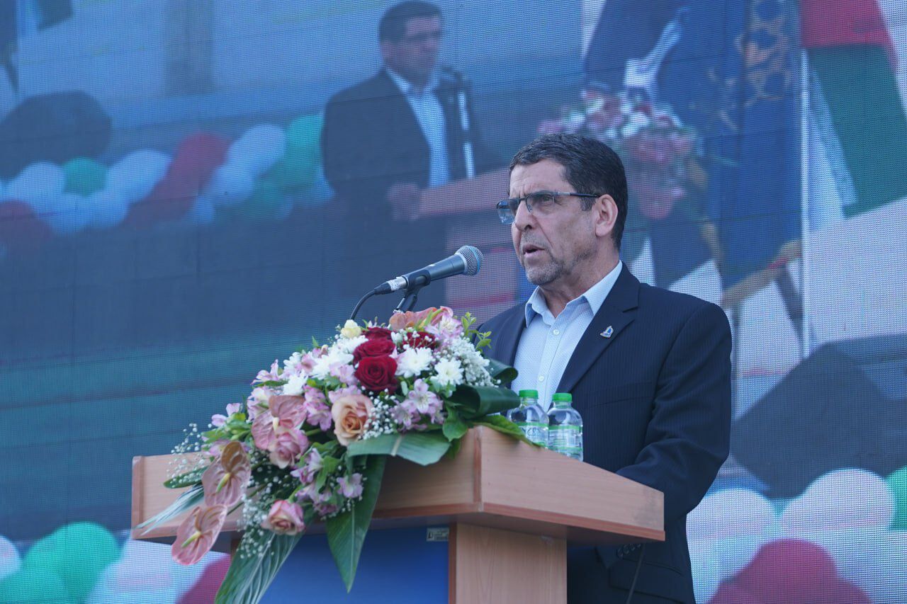 فردوسی نماد ملیت، خرمشهر نماد غیرت ایرانی است