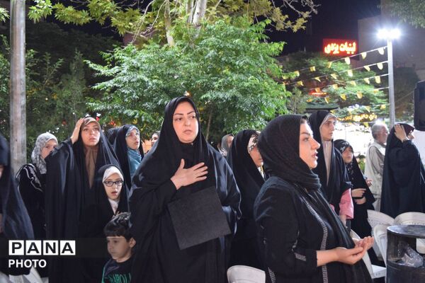 وداع با دوران ابتدایی؛ جشن فارغ‌التحصیلی ششم‌دختران «شیخ مفید» در منطقه ۱۴
