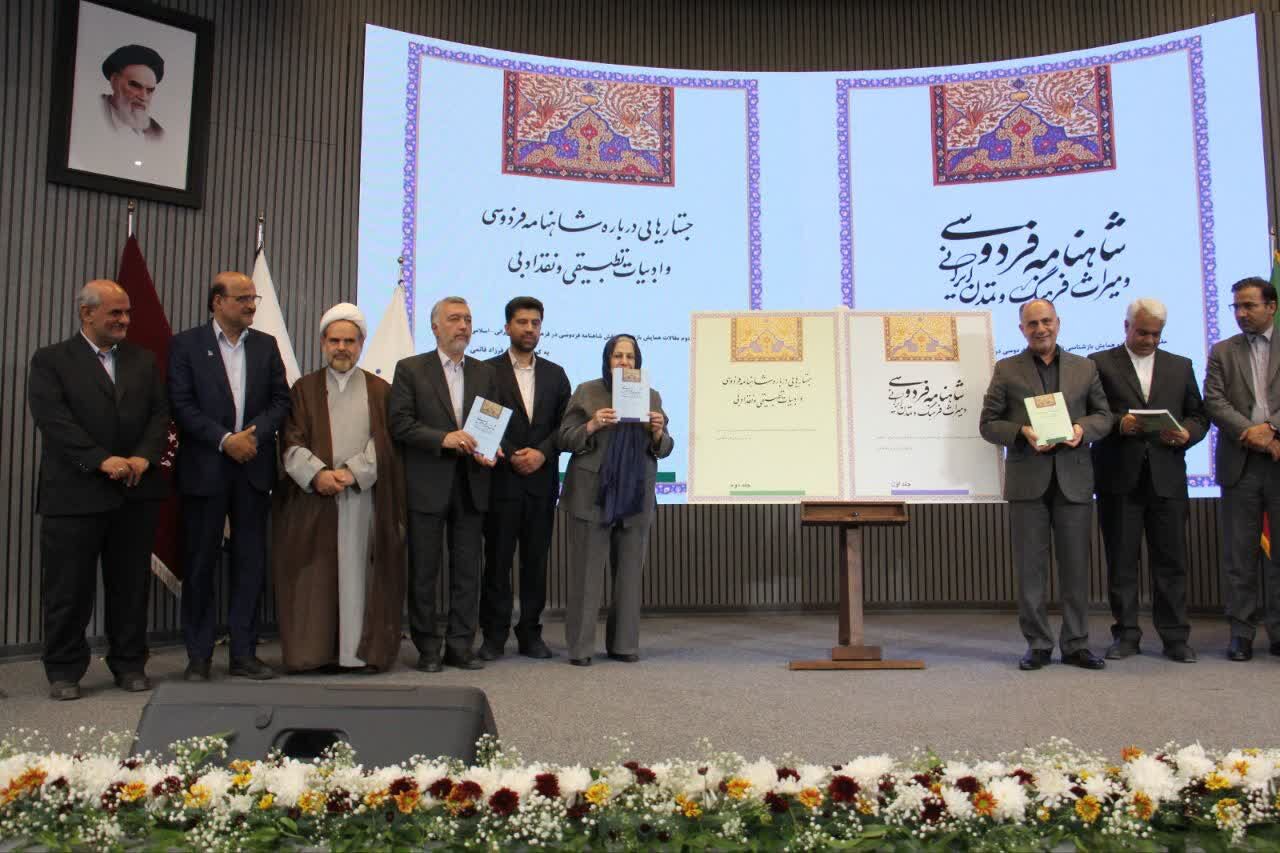 فردوسی؛ احیاگر زبان و هویت ملی ایران، شاهنامه پاسدار فرهنگ و تاریخ ایرانی