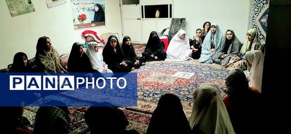 مراسم اعتکاف مادر دختری در مسجد صاحب الزمان آشخانه