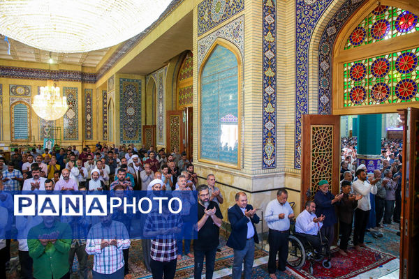 نماز عید قربان در مسجد مقدس جمکران
