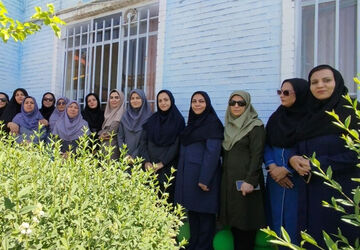 بزرگداشت مقام معلم و حضور خدام آستان قدس رضوی در دبستان شاهد اسما 