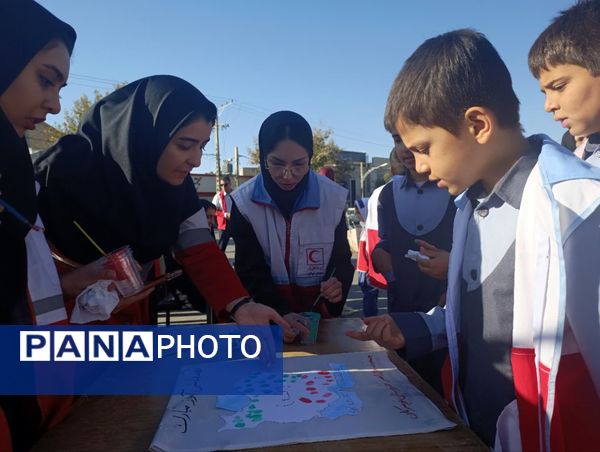 برگزاری راهپیمایی ۱۳ آبان ماه در تویسرکان