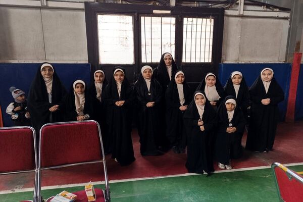 اختتامیه جشنواره‌های فجر ۱۴۰۳ شهر قیامدشت ری یک