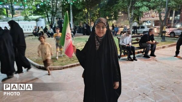 حضور دانش‌آموزان مدرسه دخترانه ریحانه در جشن عید غدیرخم